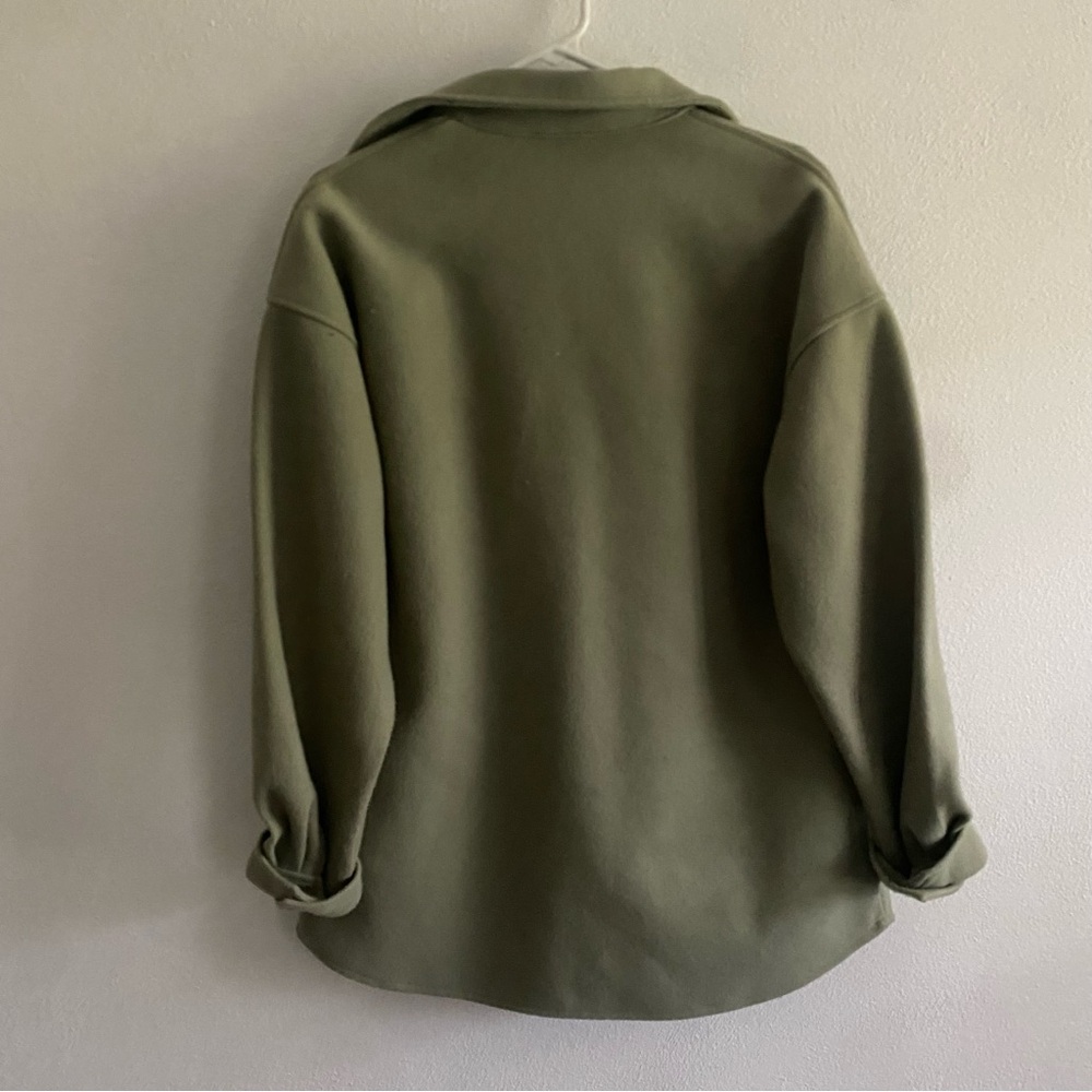 Forever 21 Green Oversized Shacket - Picture 10 of 11